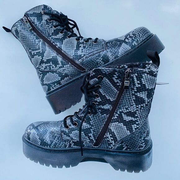 Fashion Nova Combat Boots US 10 NEW - Picture 4 of 6